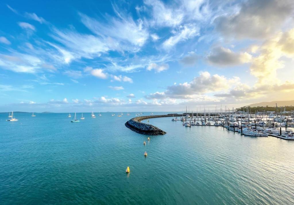 Peninsula Airlie Beach Exterior photo